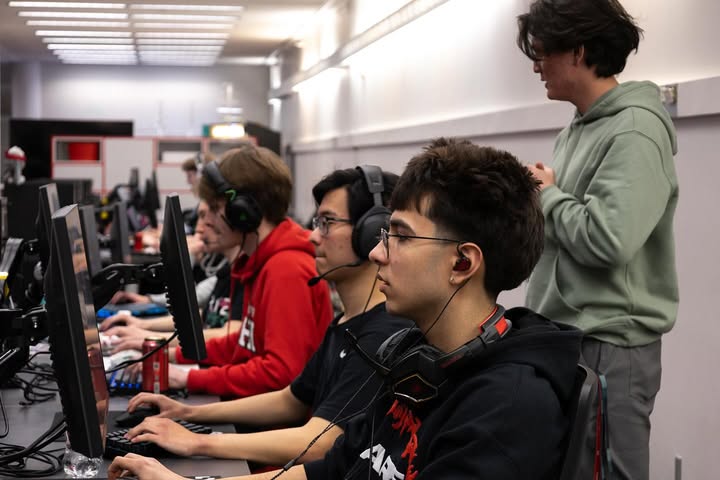 University of Utah JV Valorant team competing at a LAN event against UVU